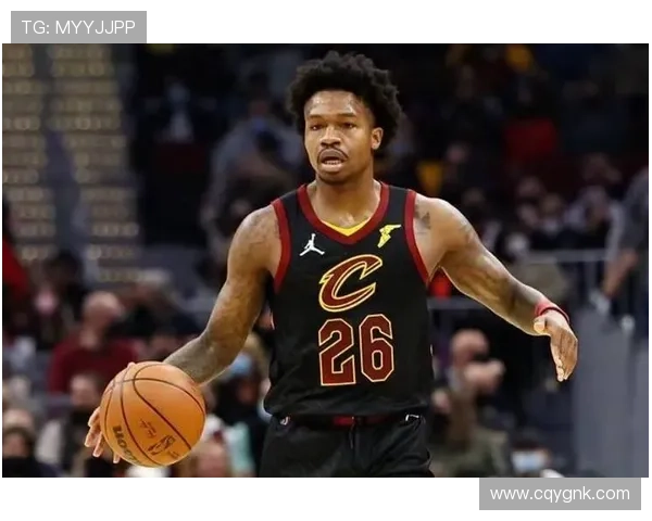 CBA古德温抢下篮板一条龙强突上篮完成精彩2加1表现瞬间点燃全场